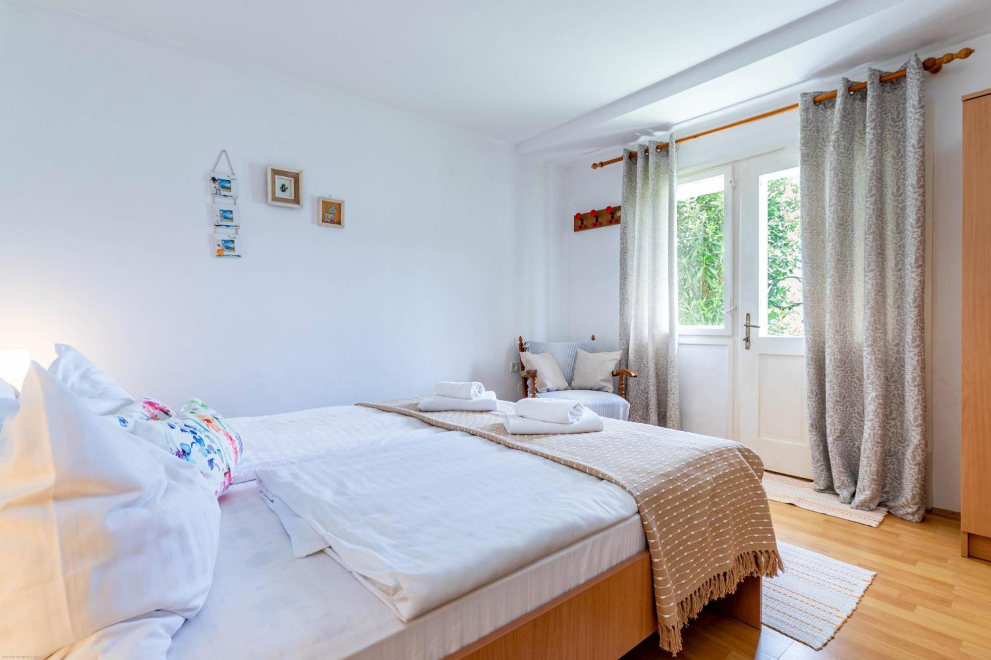 Apartments Katarina バスカ エクステリア 写真