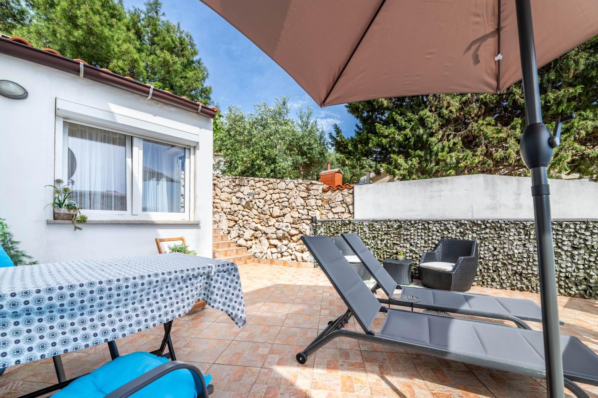 Apartments Katarina バスカ エクステリア 写真